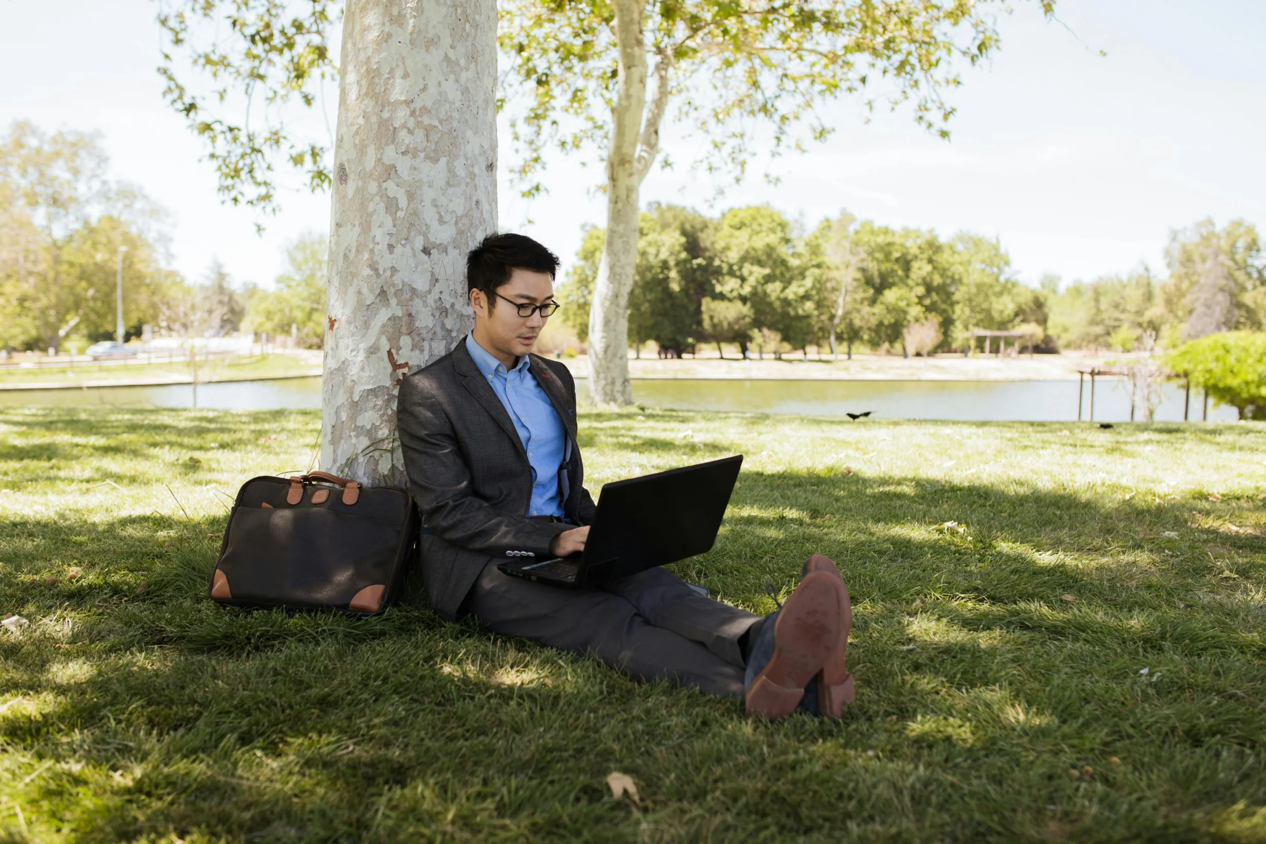 of_a_person_balancing_work_tasks_with_relaxation