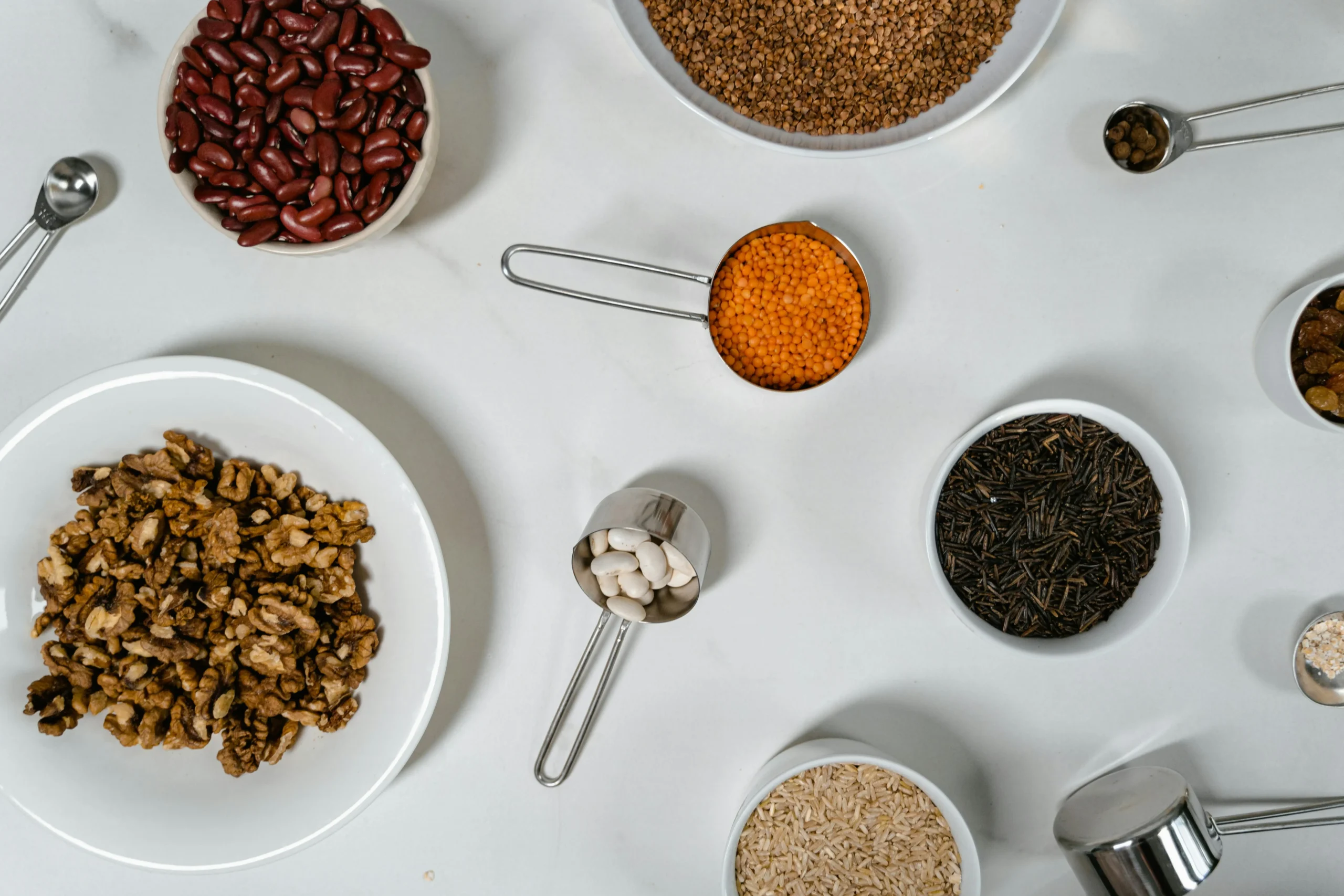 of_fiber_rich_foods_like_whole_grains