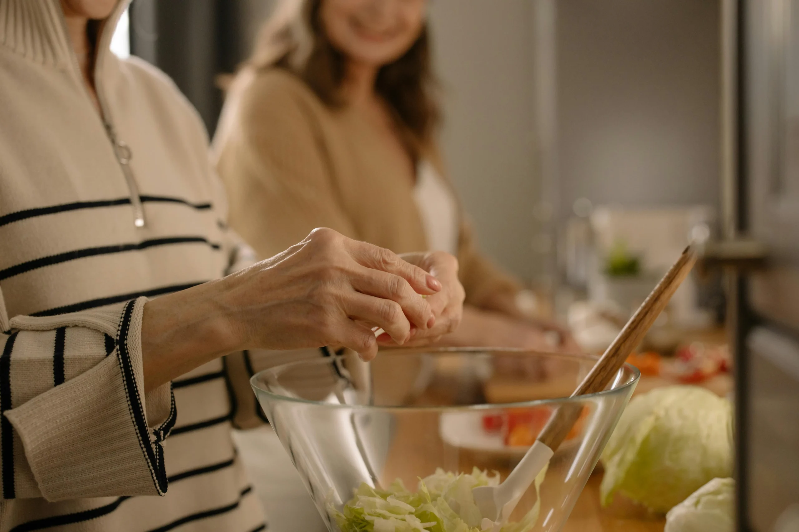 of_a_person_cooking_a_low_sodium_meal_with_fresh