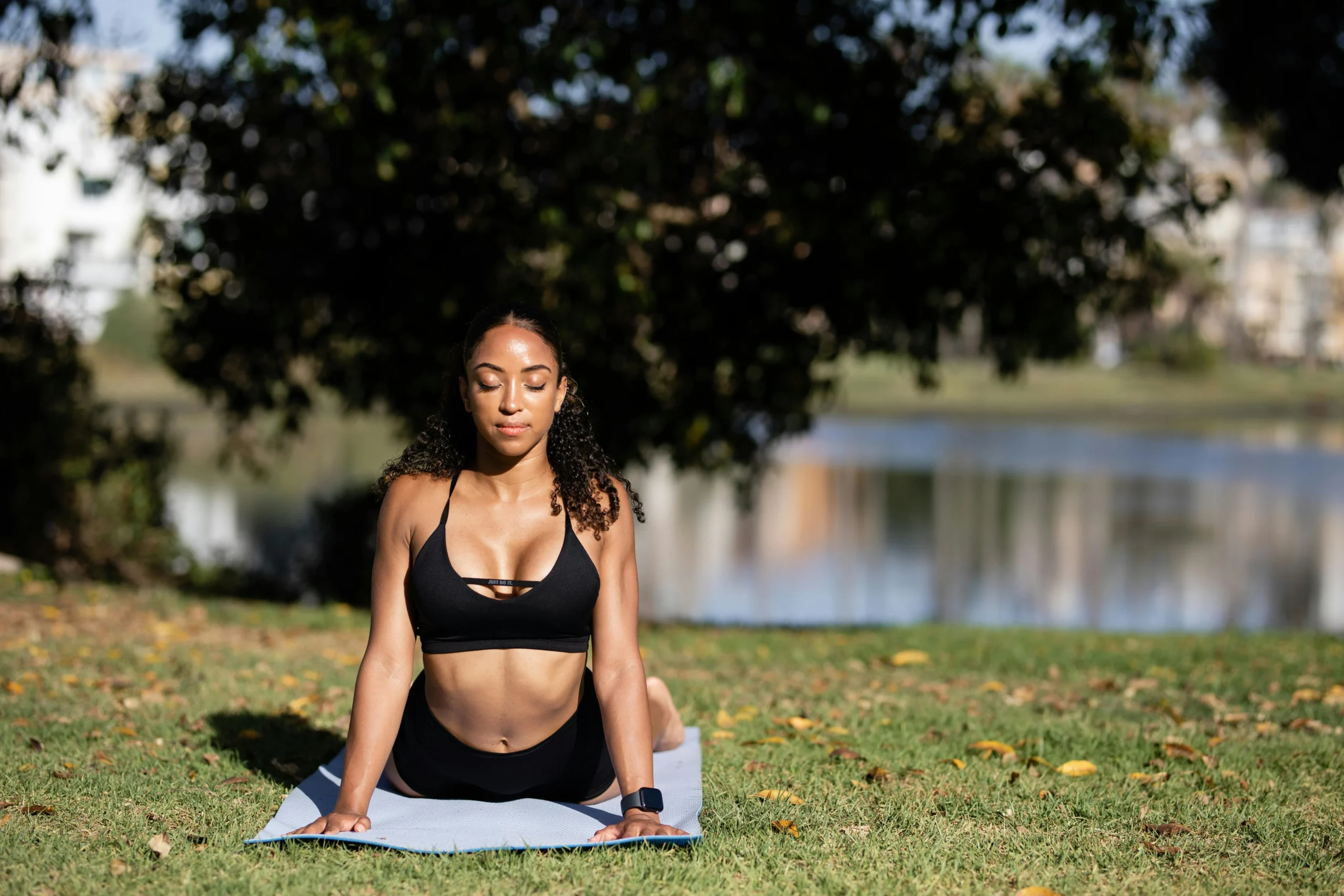 of_a_person_performing_stretches_outdoors_on_a_sunny_day__Create_an_ultra_realistic_image_with_perfect_contrast_by_emphasizing_depth