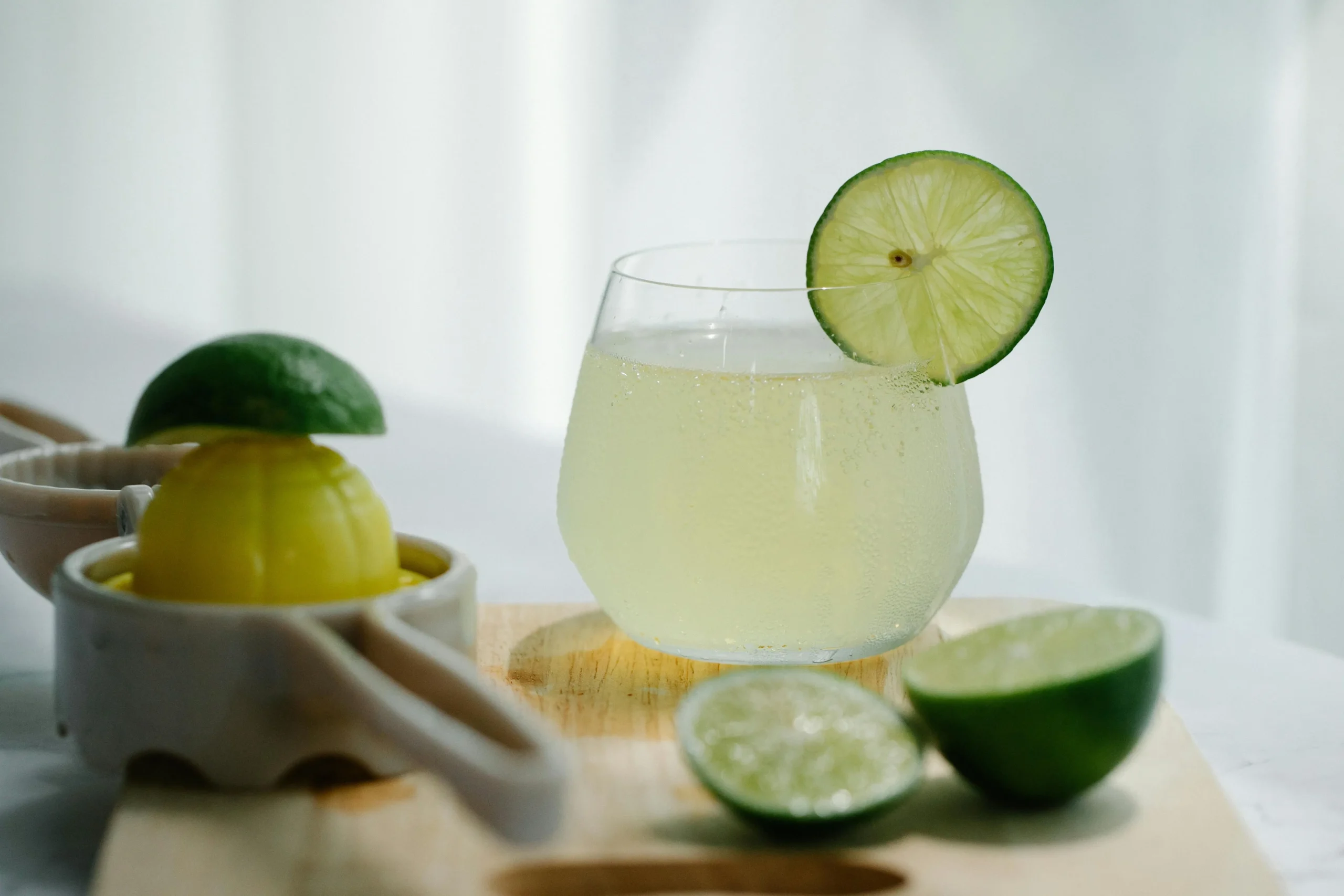 of_a_refreshing_green_juice_made_with_spinach